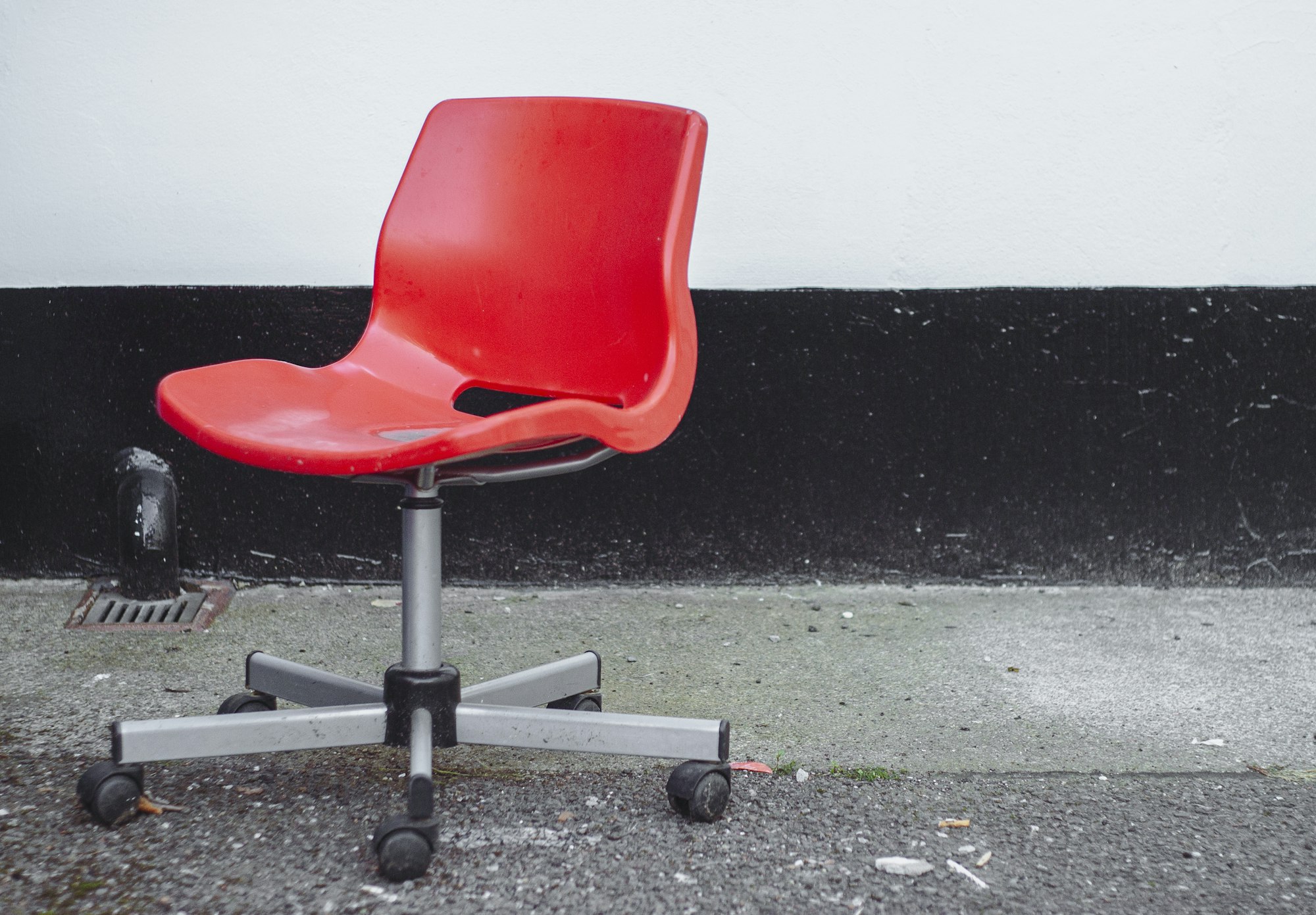 Fractional vs full-time CMO: what each costs, and what you’re paying for